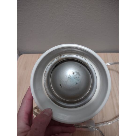 Scentsy SPW-02 white ceramic Dove Weave 13W electric scented wax warmer - Picture 9 of 12